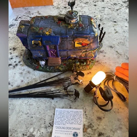 Department 56 Halloween Snow Village Retired Cackling Crow Caravan Dept 56 Lamp - Picture 7 of 12